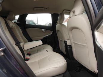 Volvo V40 1.5 T3 Inscription Hatchback 5dr Petrol Auto Euro 6 (s/s) (152 p