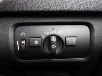 Volvo V40 1.5 T3 Inscription Hatchback 5dr Petrol Auto Euro 6 (s/s) (152 p