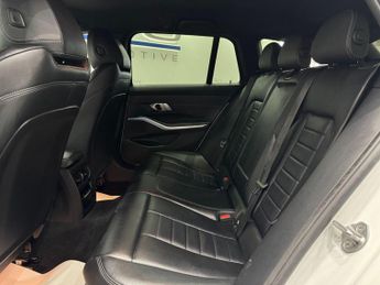BMW 3 Series 2.0 330e 12kWh M Sport Touring Auto Euro 6 (s/s) 5dr