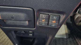 Toyota Voxy ESQUIRE 1.8 HYBRID BLACK Leather spec
