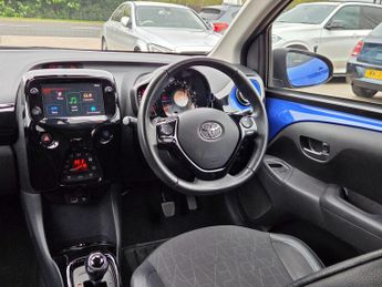 Toyota AYGO 1.0 VVT-i x-clusiv x-shift Euro 6 5dr