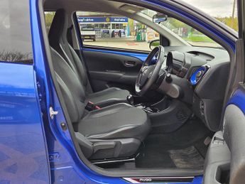 Toyota AYGO 1.0 VVT-i x-clusiv x-shift Euro 6 5dr