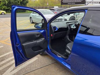 Toyota AYGO 1.0 VVT-i x-clusiv x-shift Euro 6 5dr