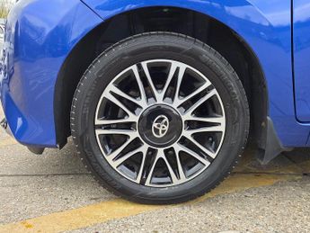 Toyota AYGO 1.0 VVT-i x-clusiv x-shift Euro 6 5dr