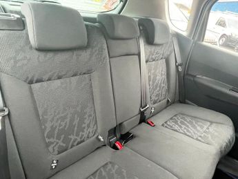 Peugeot 3008 1.6 HDi Active SUV 5dr Diesel Manual Euro 5 (115 ps)