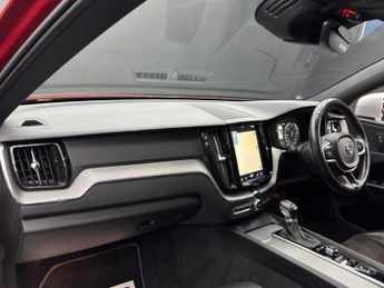 Volvo XC60 2.0 D5 PowerPulse R-Design Auto AWD Euro 6 (s/s) 5dr