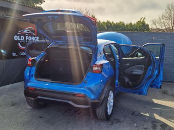 Nissan Juke 1.0 DIG-T N-Connecta DCT Auto Euro 6 (s/s) 5dr