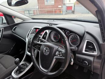 Vauxhall Astra 1.6 16v SRi Euro 5 5dr