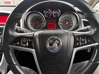 Vauxhall Astra 1.6 16v SRi Euro 5 5dr