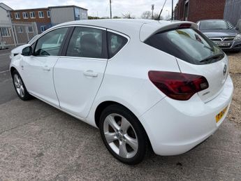 Vauxhall Astra 1.6 16v SRi Euro 5 5dr