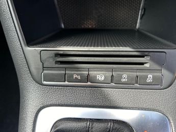 Volkswagen Tiguan 2.0 TDI BlueMotion Tech SE DSG 4WD Euro 5 (s/s) 5dr