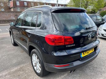 Volkswagen Tiguan 2.0 TDI BlueMotion Tech SE DSG 4WD Euro 5 (s/s) 5dr