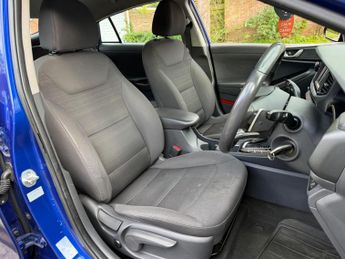 Hyundai IONIQ 1.6 h-GDi SE DCT Euro 6 (s/s) 5dr