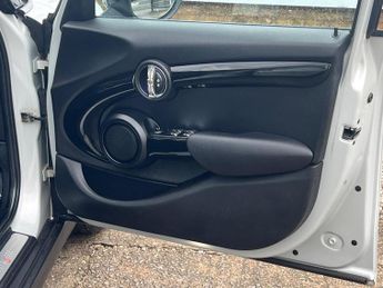 MINI Hatch 2.0 Cooper SD Auto 6Spd Euro 6 (s/s) 5dr