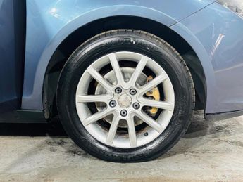 SEAT Altea XL 1.6 TDI CR SE DSG Euro 5 5dr