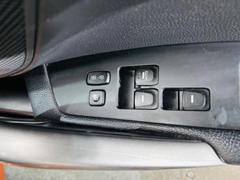 Hyundai Veloster 1.6 GDi Sport DCT Euro 5 4dr