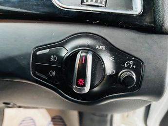 Audi A4 Avant 2.0 TDI Black Edition Multitronic Euro 5 (s/s) 5dr