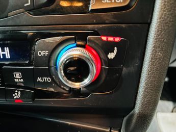 Audi A4 Avant 2.0 TDI Black Edition Multitronic Euro 5 (s/s) 5dr