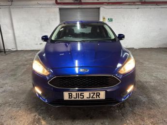 Ford Focus 1.6 Zetec Powershift Euro 6 5dr