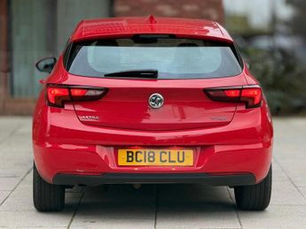 Vauxhall Astra 1.4i Turbo SRi Nav Auto Euro 6 (s/s) 5dr