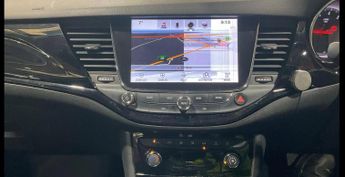 Vauxhall Astra 1.4i Turbo SRi Nav Auto Euro 6 (s/s) 5dr