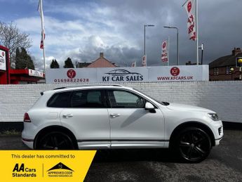 Volkswagen Touareg 3.0 TDI V6 BlueMotion Tech R-Line Plus Tiptronic 4WD Euro 6 (s/s