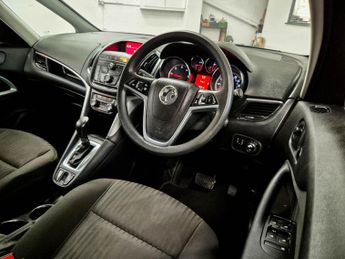 Vauxhall Zafira Tourer 2.0 CDTi Exclusiv Auto Euro 5 5dr