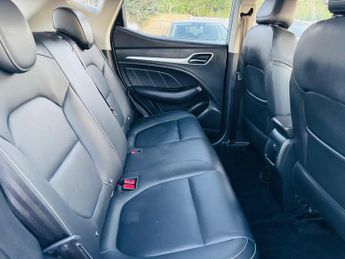 MG MG ZS 44.5kWh Exclusive Auto 5dr