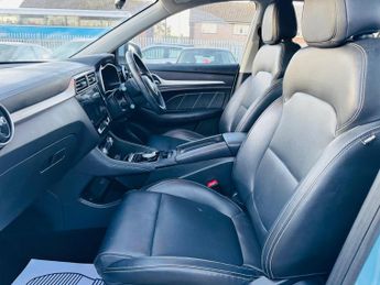 MG MG ZS 44.5kWh Exclusive Auto 5dr