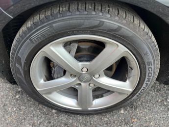 Audi Q7 3.0 TDI V6 S line Tiptronic quattro Euro 4 5dr