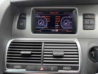 Audi Q7 3.0 TDI V6 S line Tiptronic quattro Euro 4 5dr