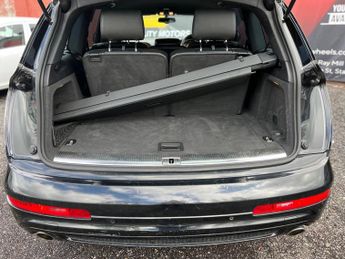 Audi Q7 3.0 TDI V6 S line Tiptronic quattro Euro 4 5dr