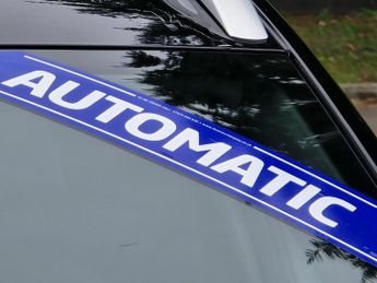 Renault Captur 1.6 E-TECH E-Tech engineered SUV 5dr Petrol Hybrid Auto Euro 6 (