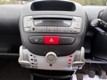 Toyota AYGO 1.0 VVT-i Mode Euro 5 3dr