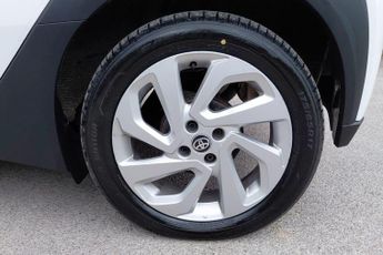 Toyota Aygo X 1.0 VVT-i Pure x-shift Euro 6 (s/s) 5dr