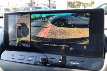 Nissan Qashqai 1.3 DiG-T MH 158 N-Connecta 5dr Xtronic