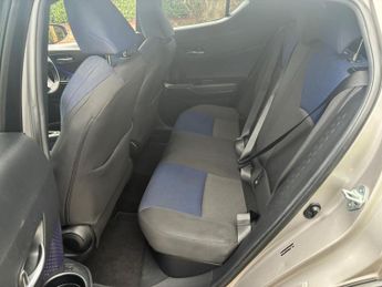 Toyota C-HR 1.8 VVT-h Dynamic CVT Euro 6 (s/s) 5dr