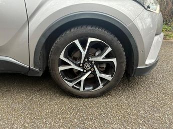 Toyota C-HR 1.8 VVT-h Dynamic CVT Euro 6 (s/s) 5dr