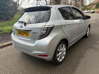 Toyota Yaris 1.5 VVT-h T Spirit CVT Euro 5 5dr