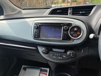 Toyota Yaris 1.5 VVT-h T Spirit CVT Euro 5 5dr