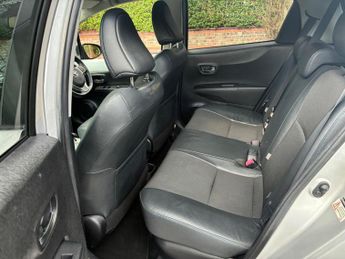 Toyota Yaris 1.5 VVT-h T Spirit CVT Euro 5 5dr