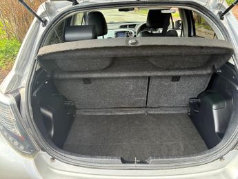 Toyota Yaris 1.5 VVT-h T Spirit CVT Euro 5 5dr