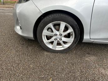 Toyota Yaris 1.5 VVT-h T Spirit CVT Euro 5 5dr