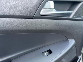 Hyundai TUCSON 1.6 T-GDi SE Nav DCT Euro 6 (s/s) 5dr