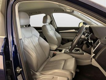 Audi Q5 2.0 TFSIe 50 Sport SUV 5dr Petrol Plug-in Hybrid S Tronic quattr