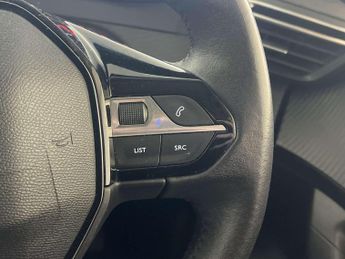 Peugeot 2008 1.2 PureTech Allure SUV 5dr Petrol Manual Euro 6 (s/s) (100 ps)