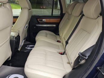 Land Rover Range Rover Sport 3.0 SD V6 HSE Black Auto 4WD Euro 5 5dr