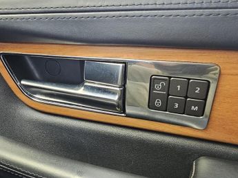 Land Rover Range Rover Sport 3.0 SD V6 HSE Black Auto 4WD Euro 5 5dr