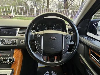 Land Rover Range Rover Sport 3.0 SD V6 HSE Black Auto 4WD Euro 5 5dr