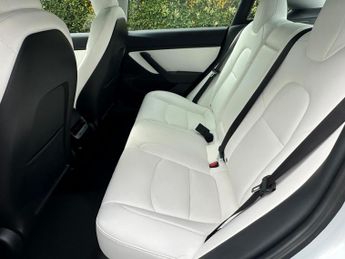 Tesla Model 3 (Dual Motor) Performance Auto 4WDE 4dr (Performance Upgrade)